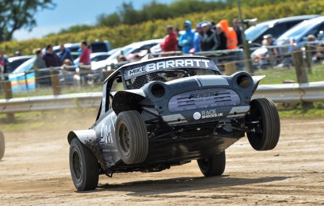 MAXI in UK autograss race